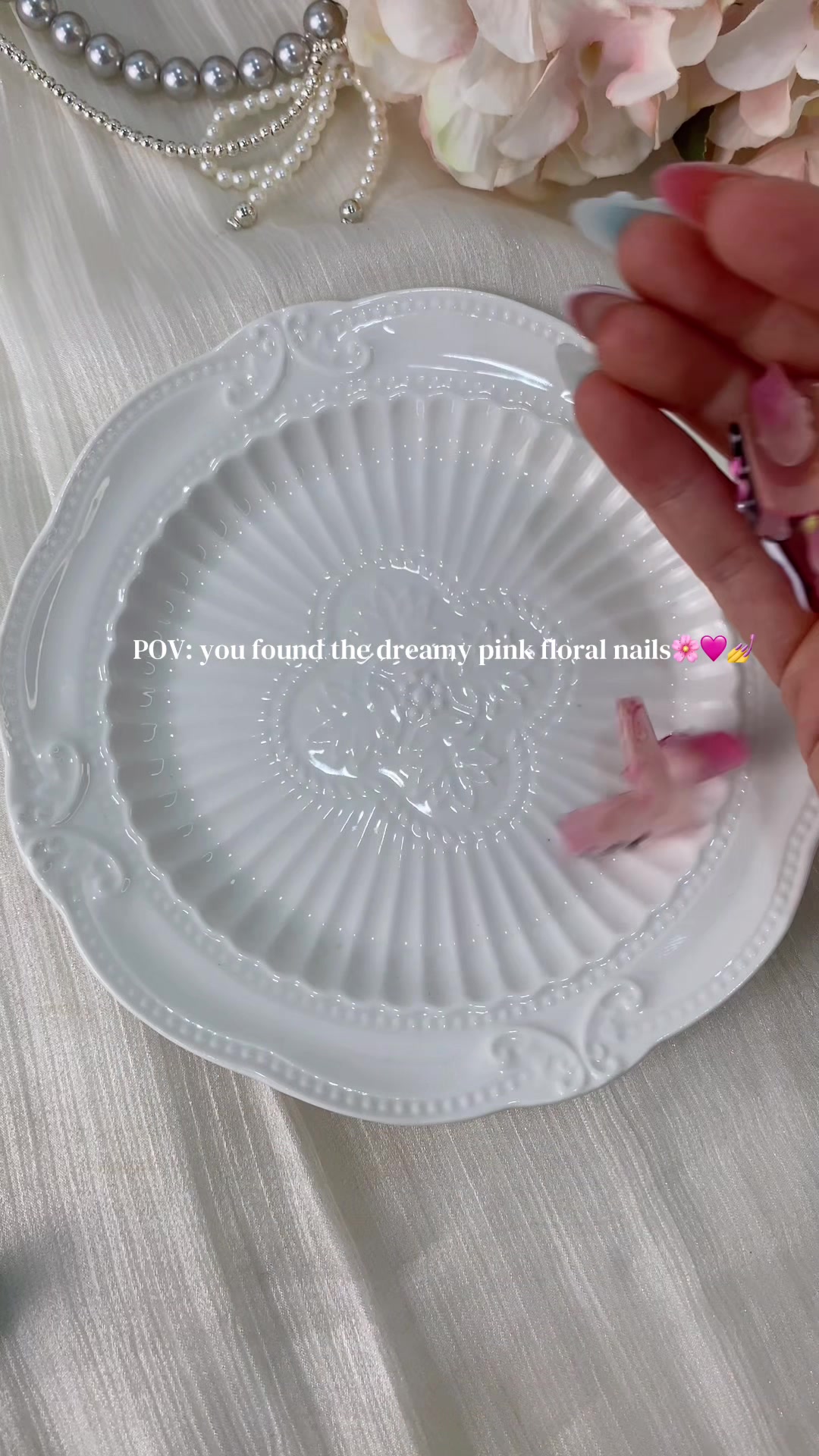 @Fullovenail