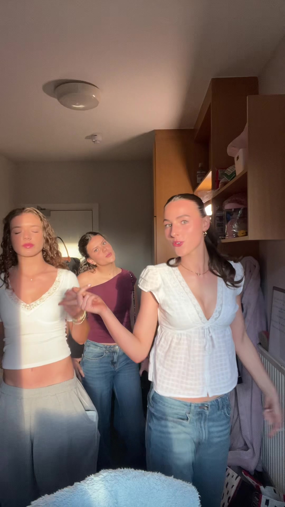 @freyaartell