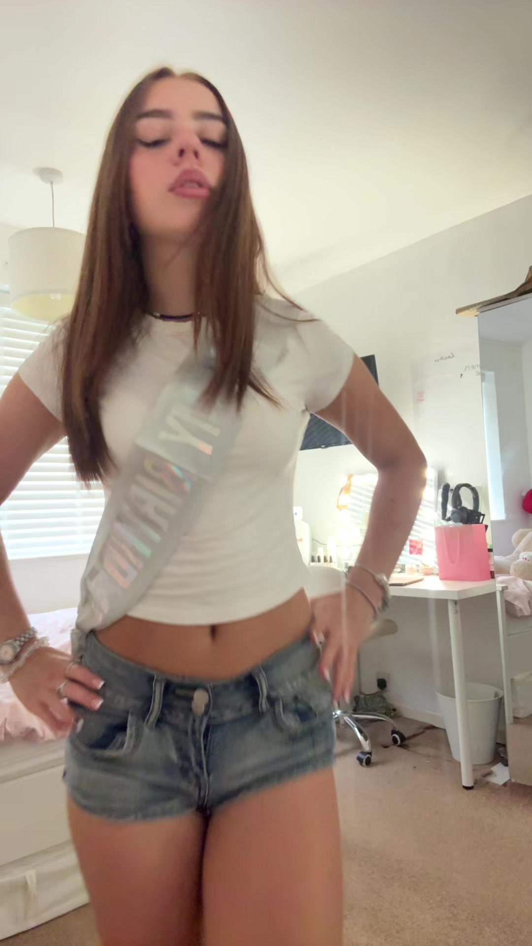 @Gabs๐ฉ๐ผ๐ค๐๐ผ๐๐ค๐ง
