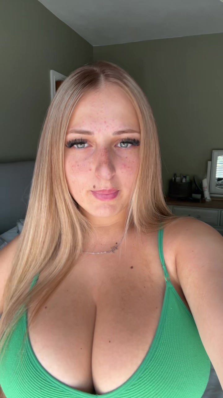 @skyeblossomx
