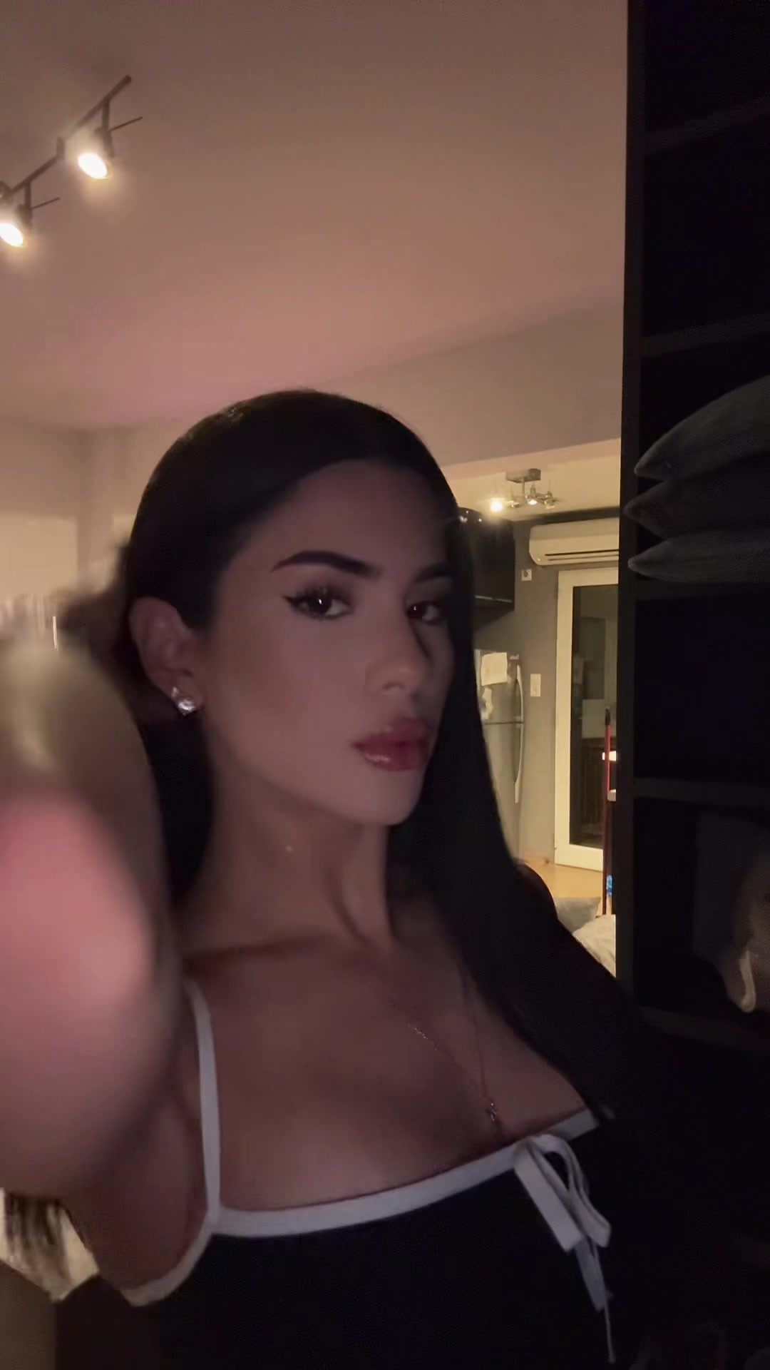 @nanakaratzi