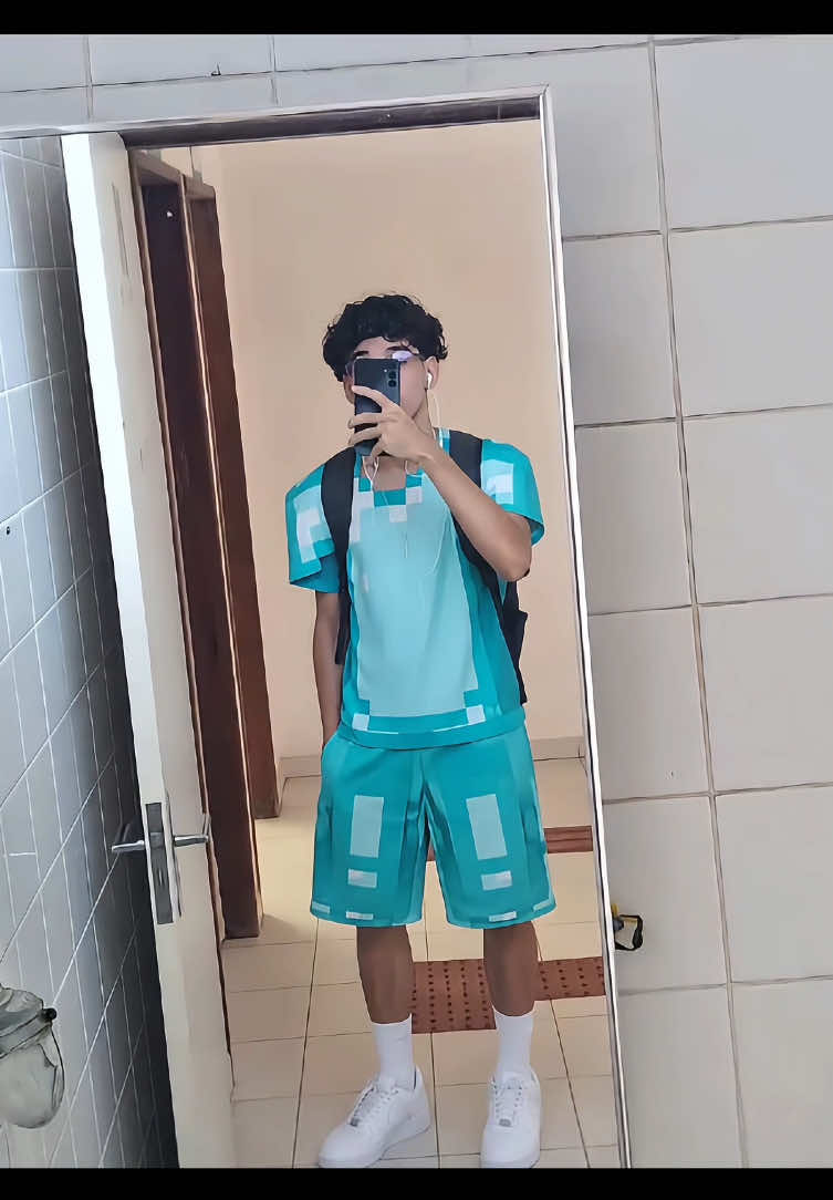 @Maisie