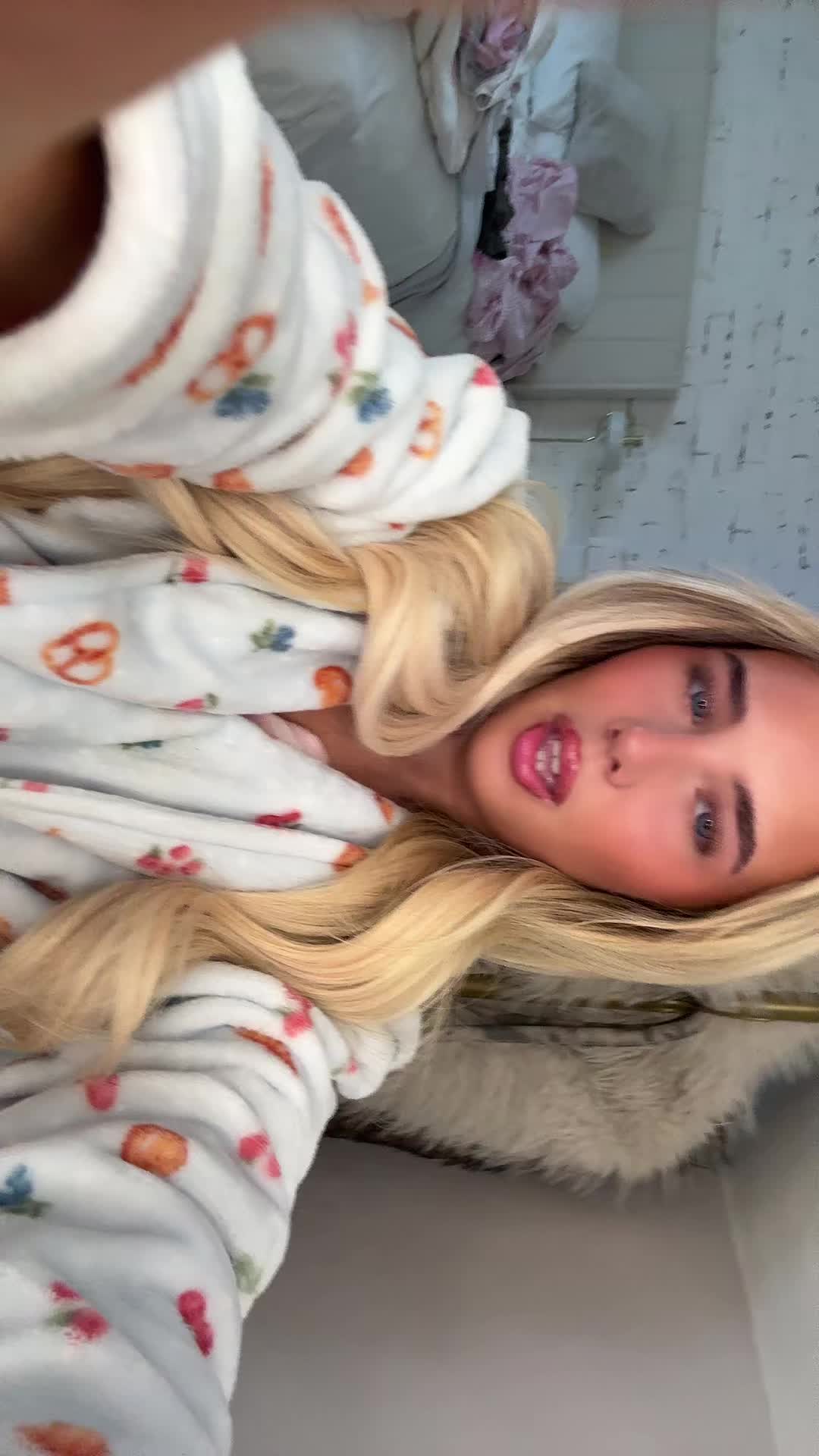 @Mia