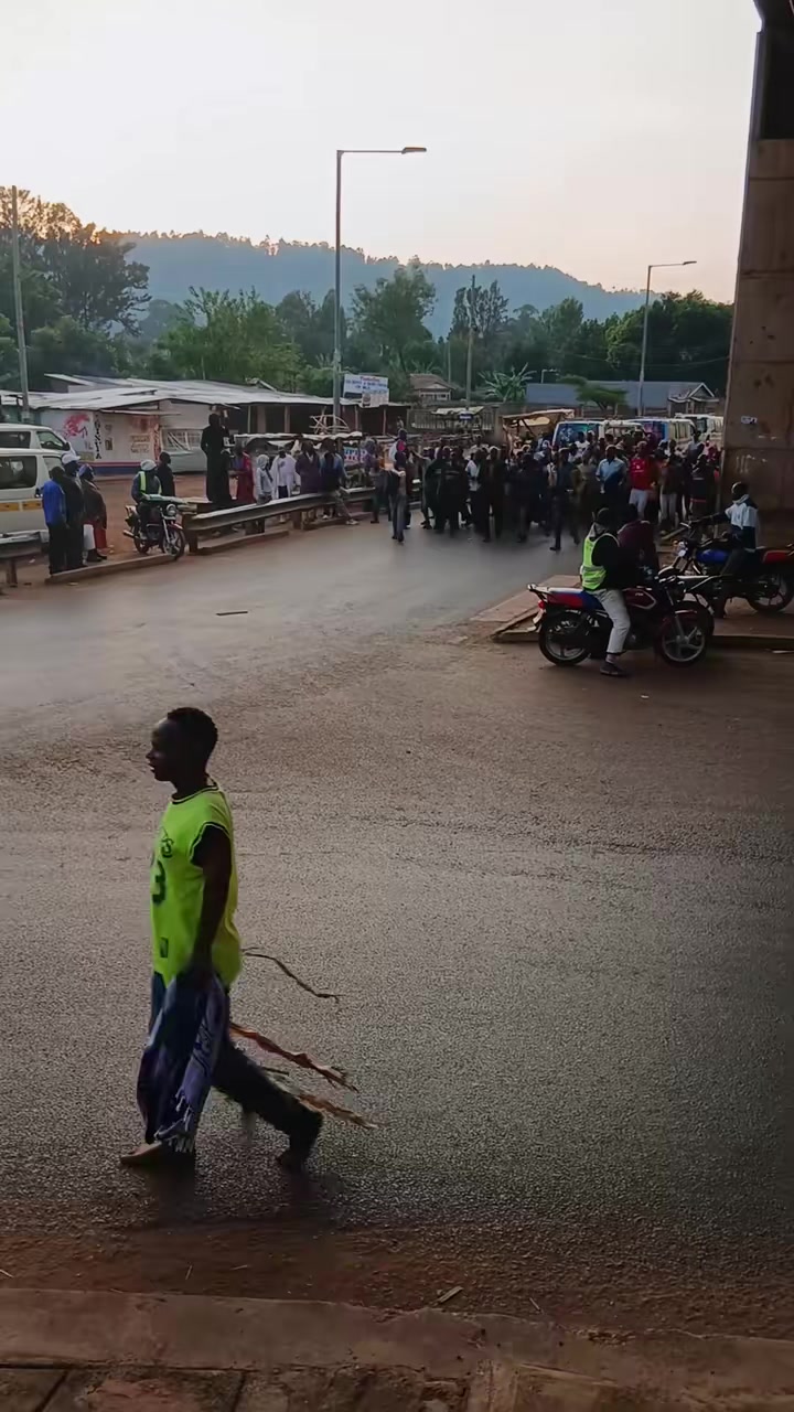 @Derrick Stansilous 🇰🇪