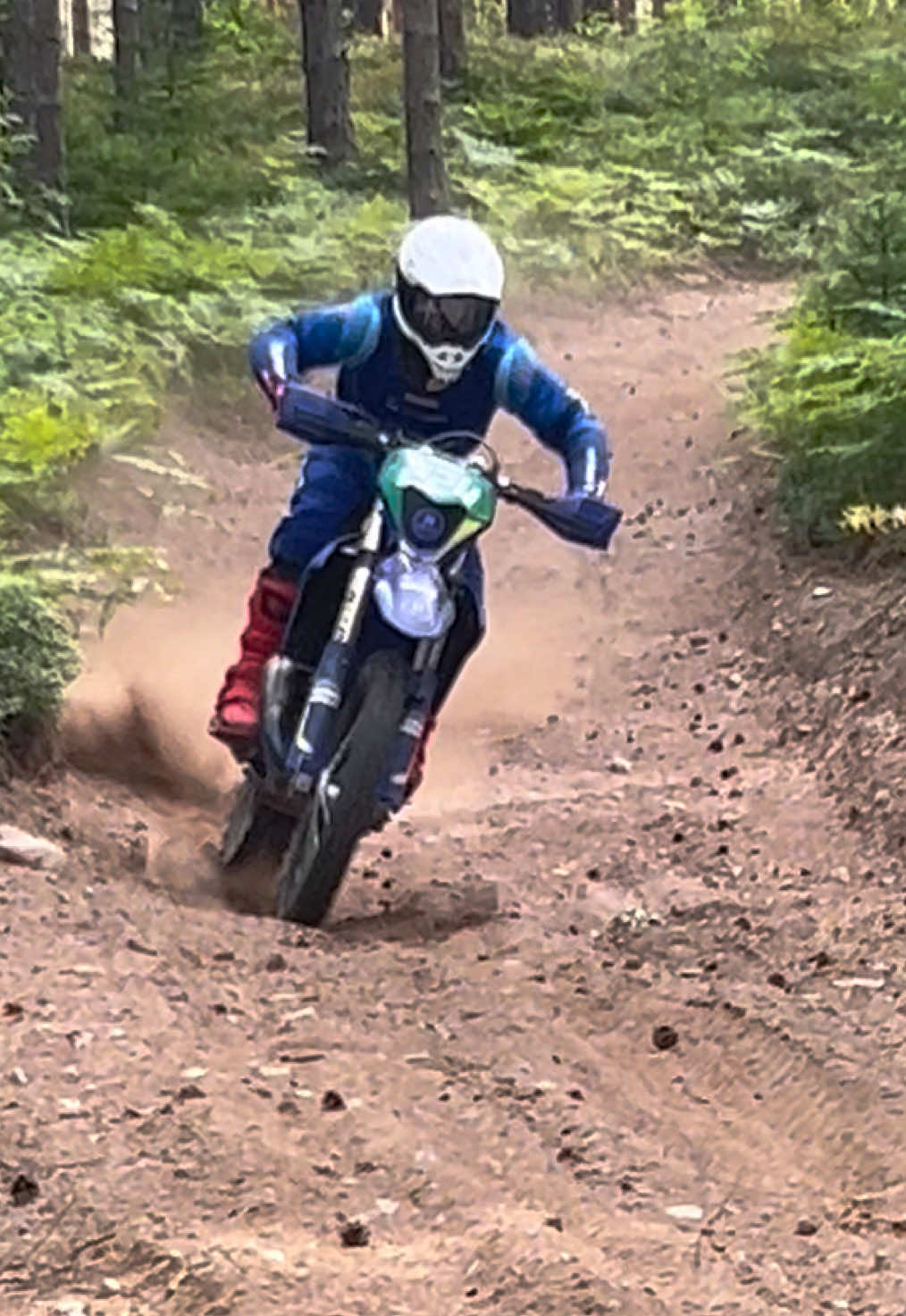 @HHRacingEnduroTeam