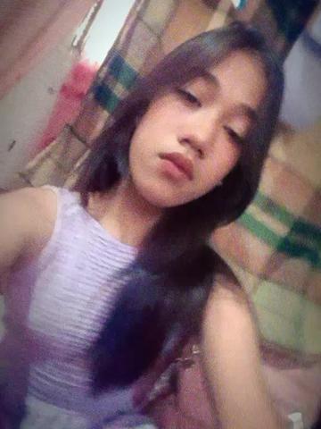 @Eva Mae/Hotmom