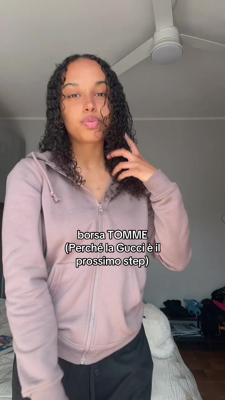 @M E M I ☆