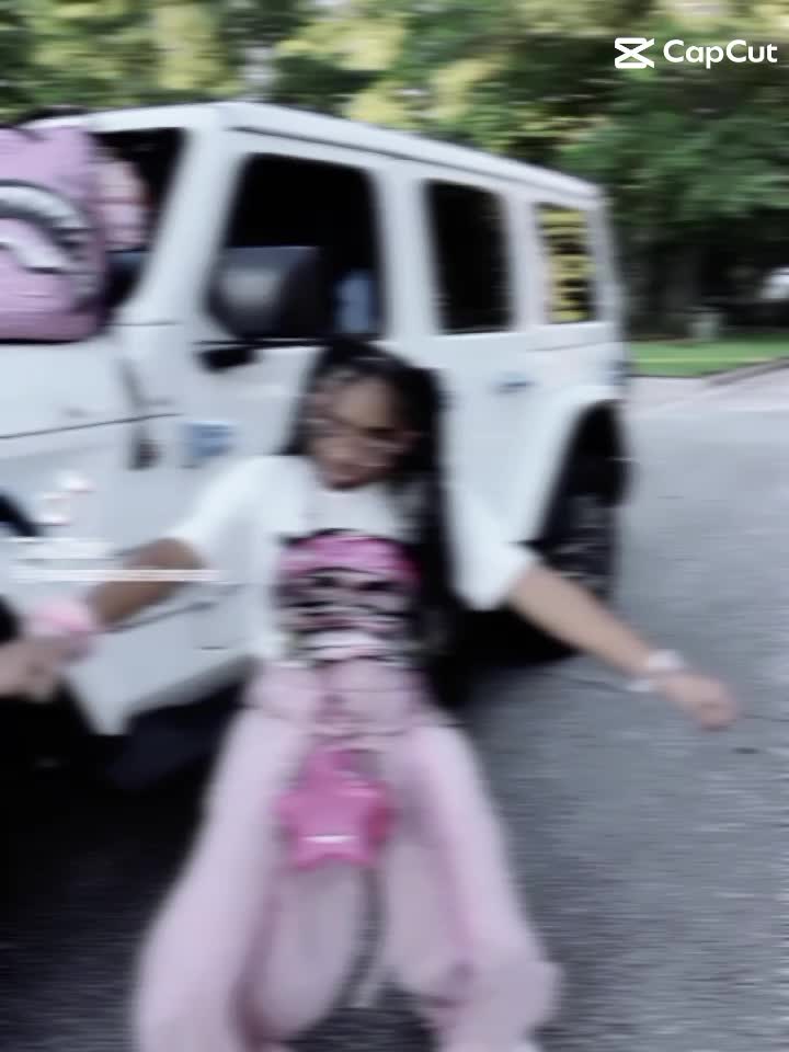 @lanilove_