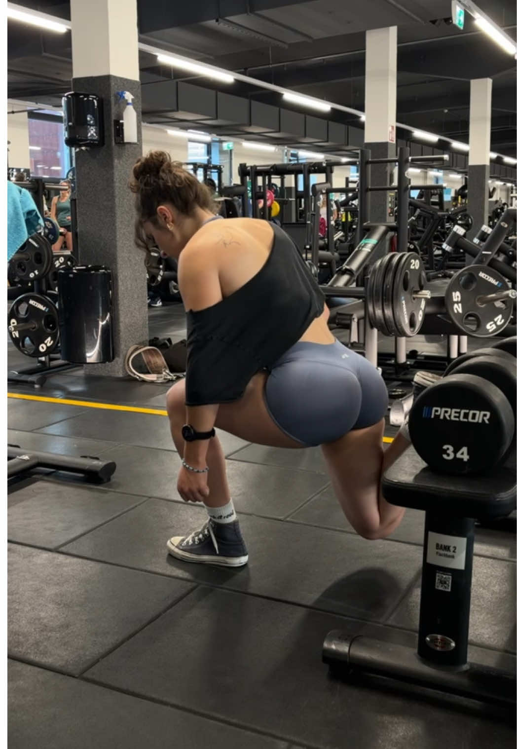 @_Stella_