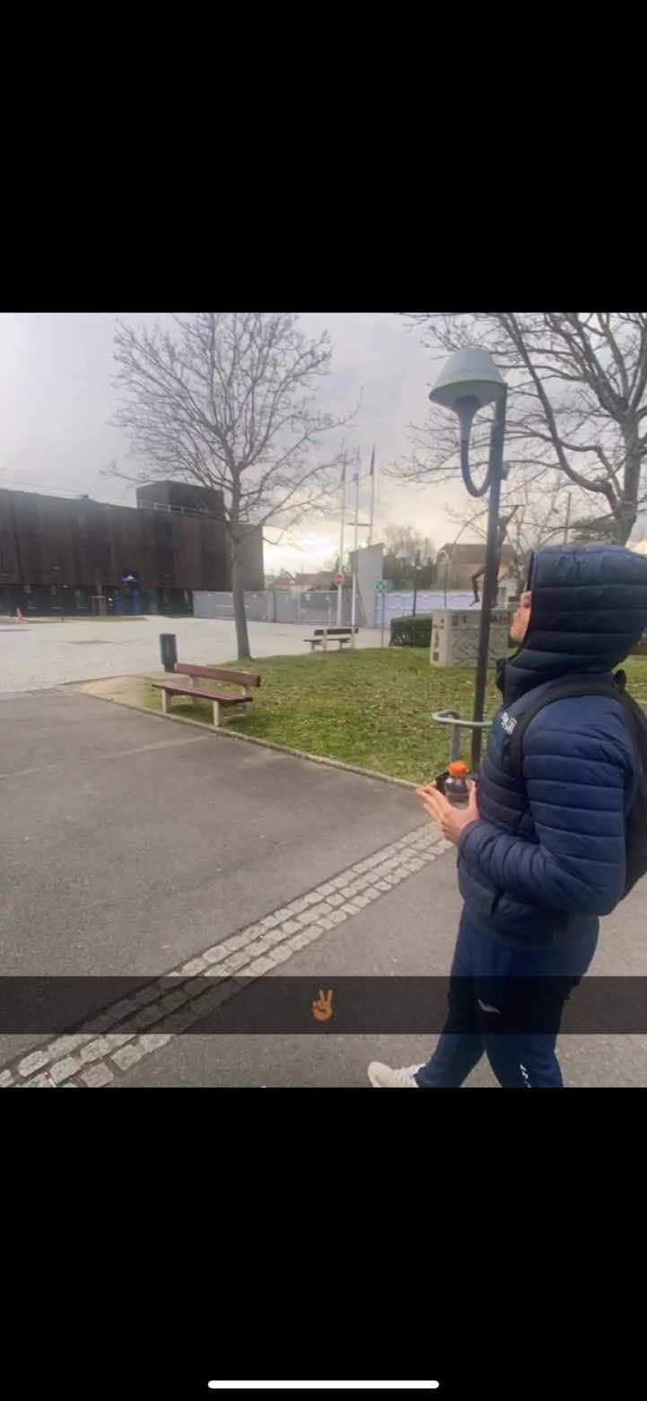 @browneyesandnosh🕴🏾🕴🏼