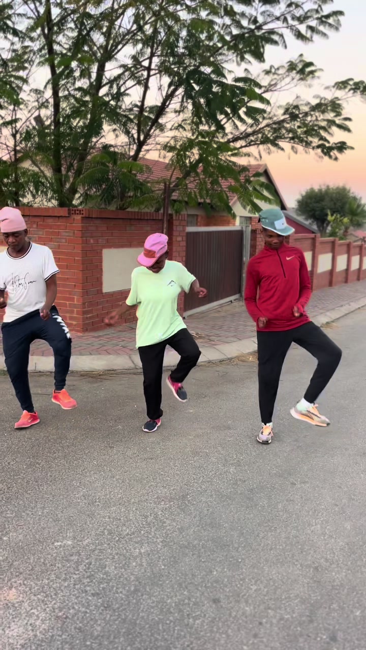 @Ashley_Worldwide🇿🇦