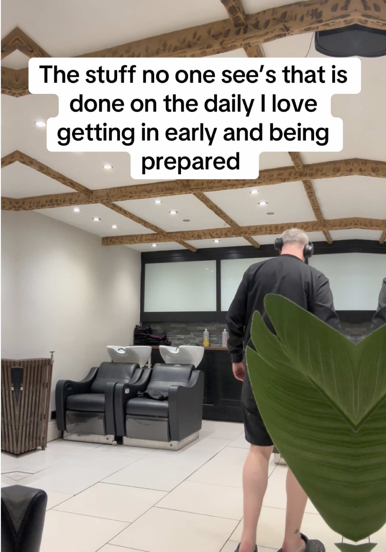 @Lee the hairdresser
