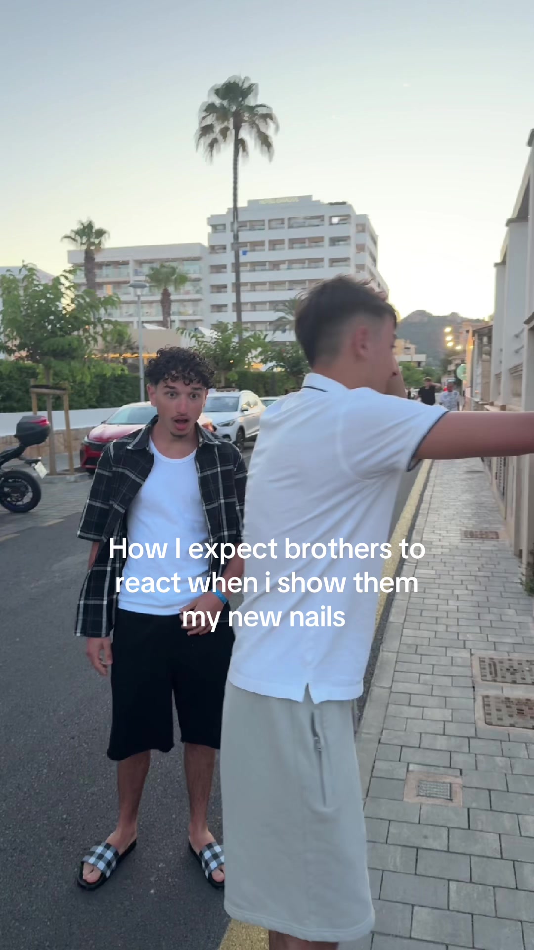 @قمر