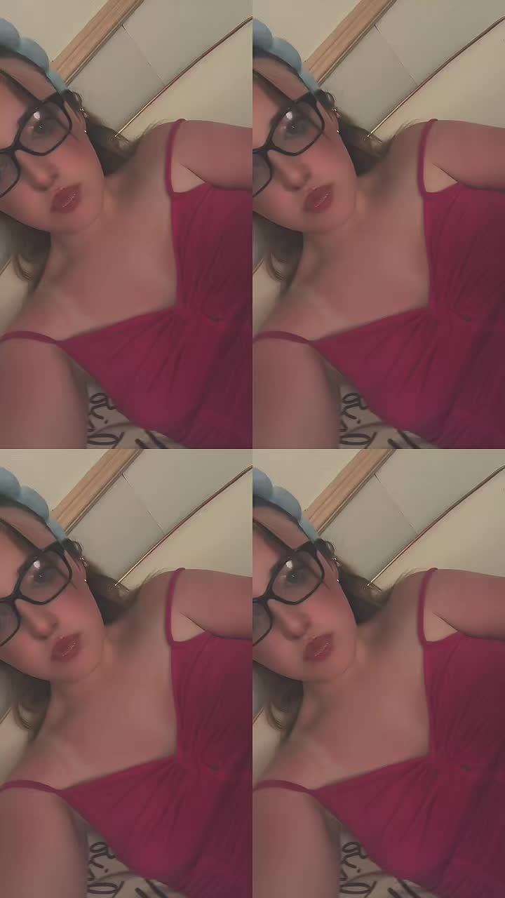 @Scarletts spam acc