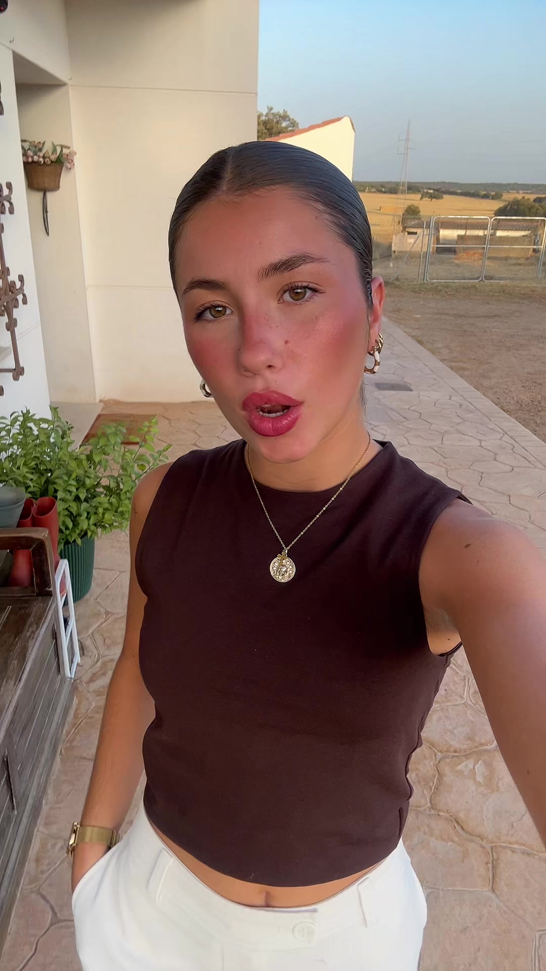 @raqueelrojasb