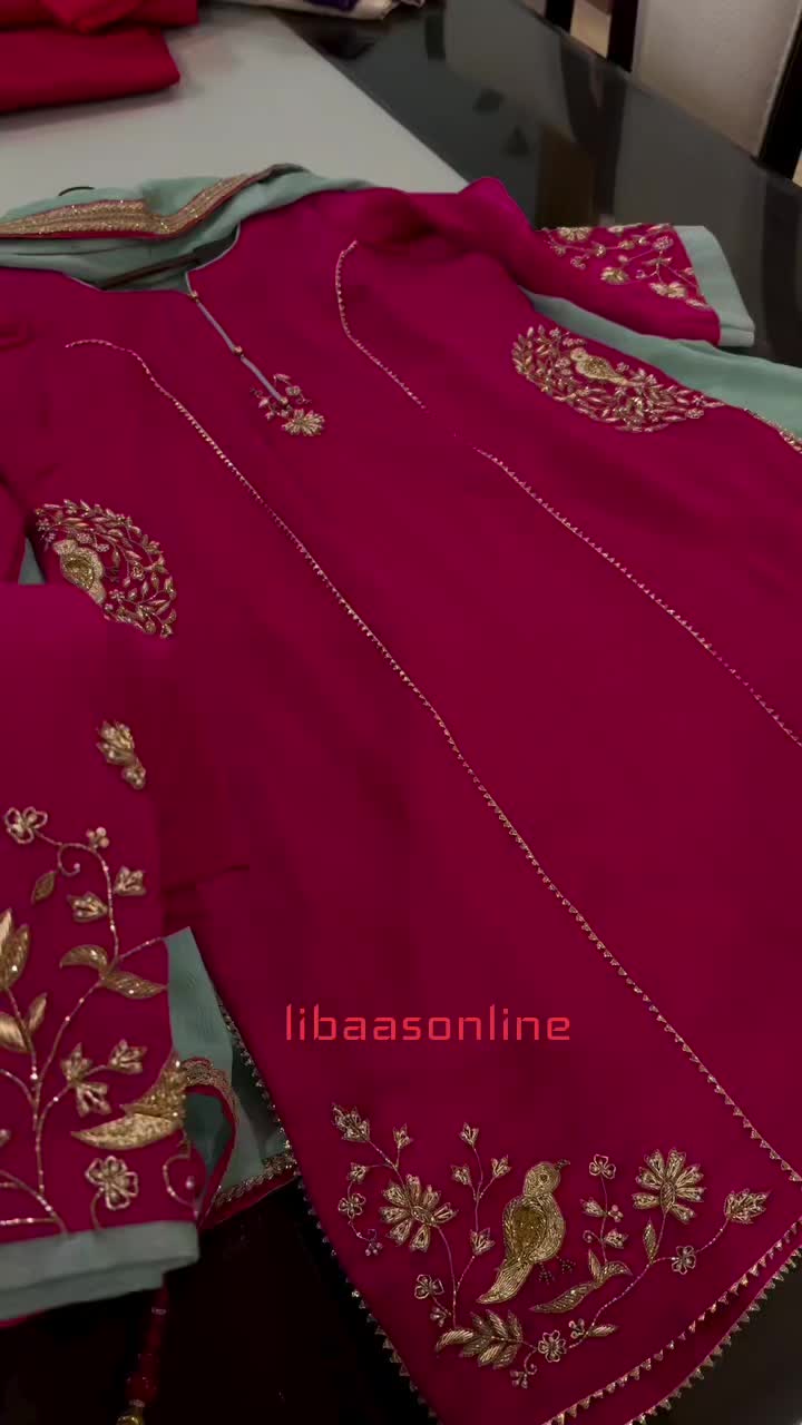 @ਲਿਬਾਸ by ਕੌਰ