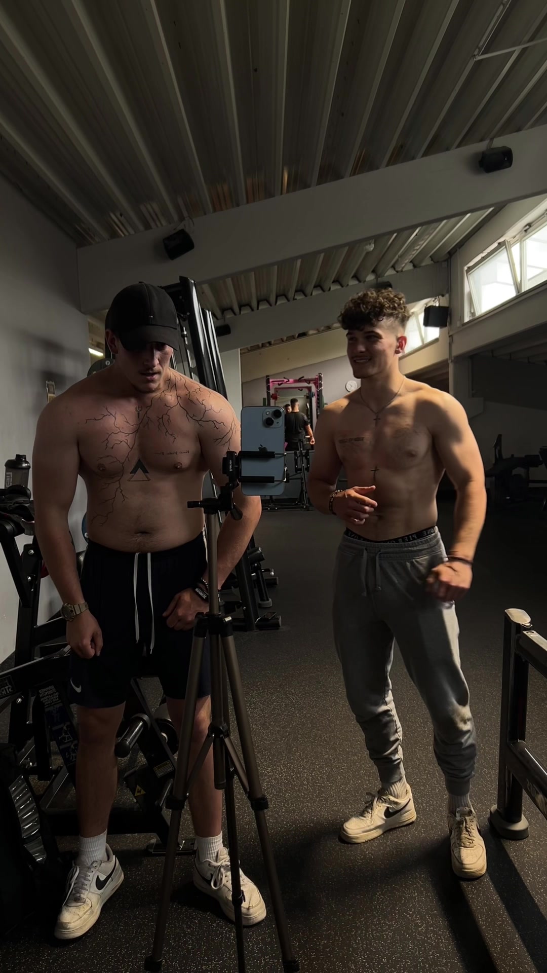 @jonas_raw