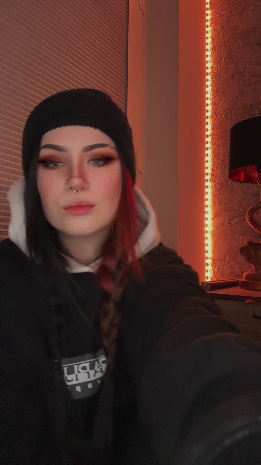 @KimKenobi_ 🦇