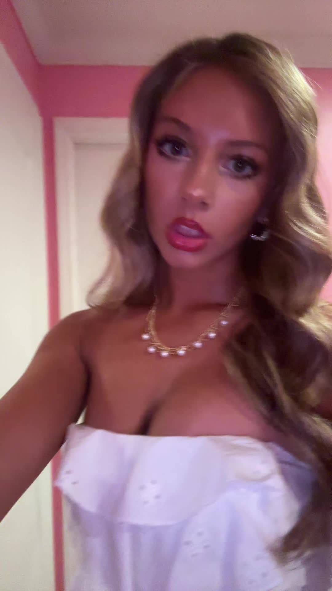 @alliemarootd