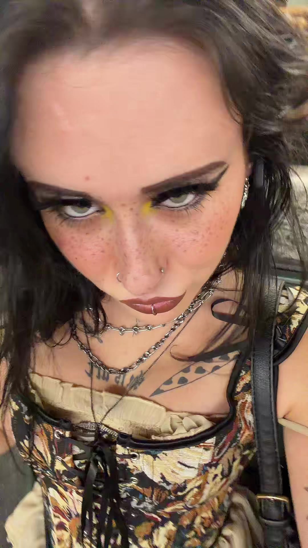 @🥀🕸️🩸she is art🦋⛓️🌱