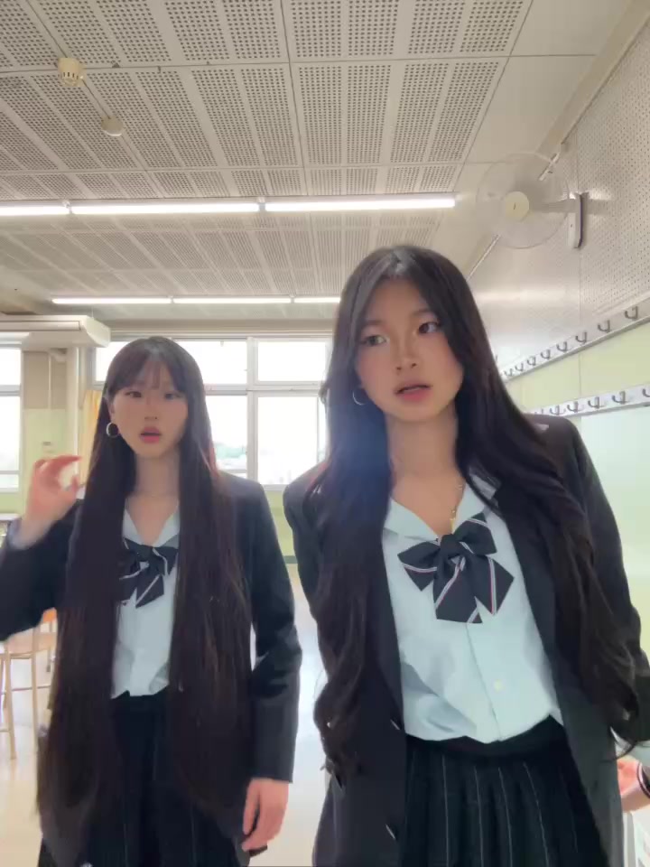 @えいな
