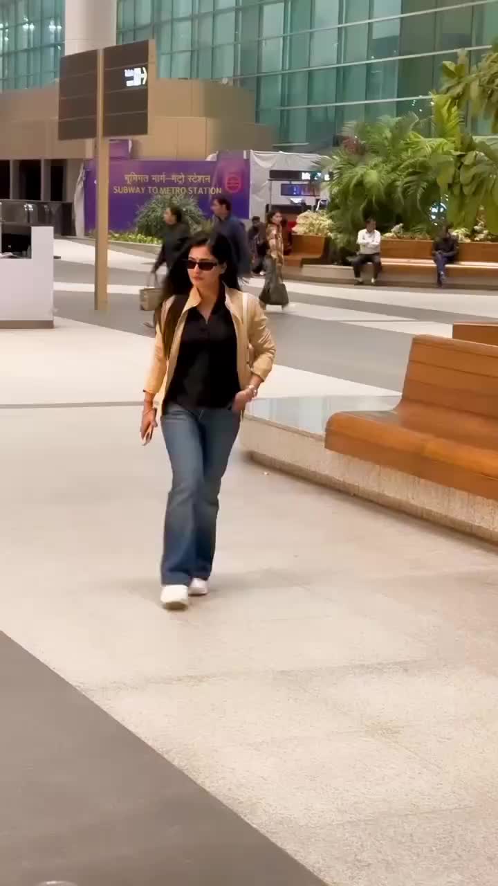 @Meerab🔥