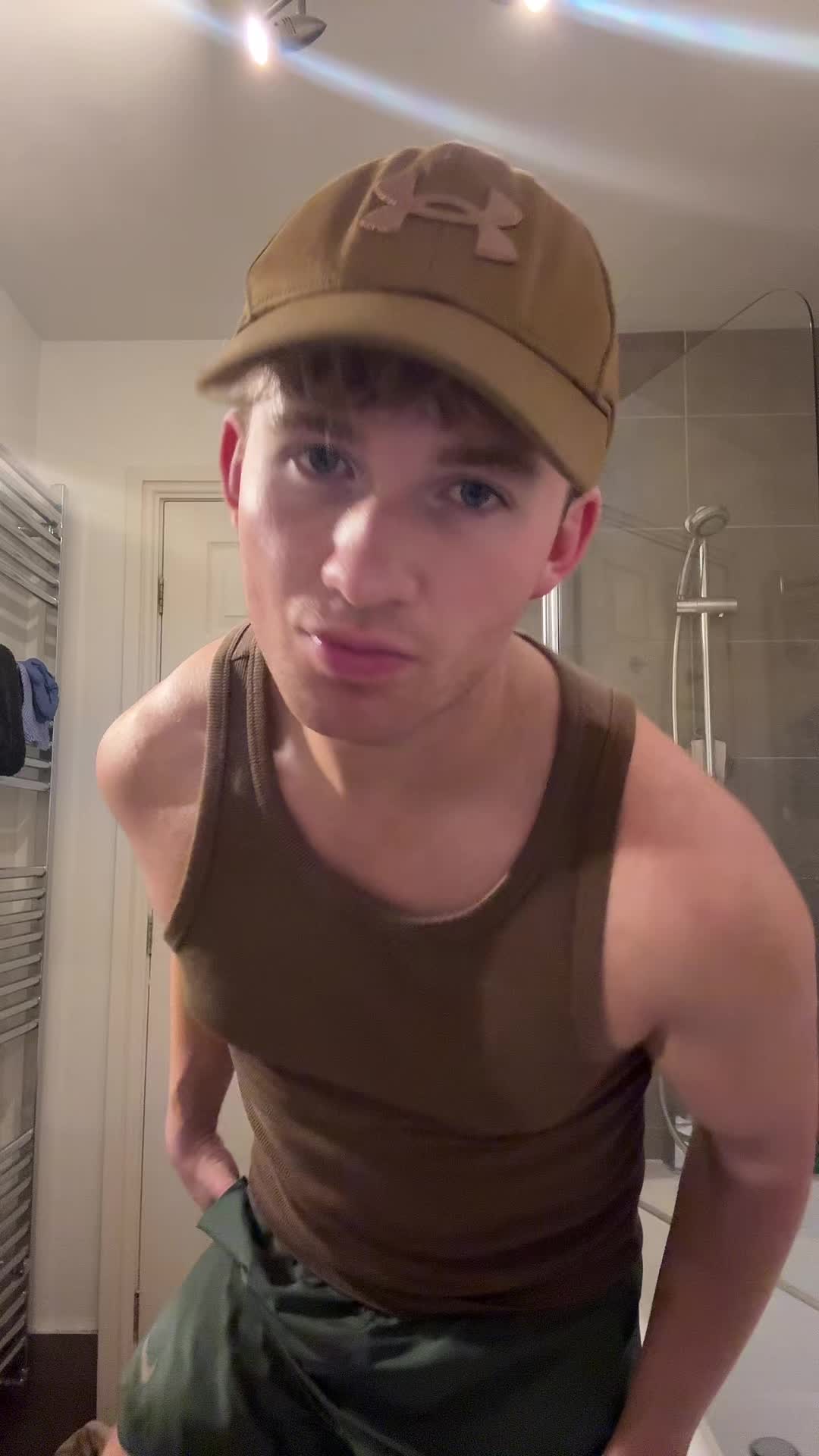 @itzisaacjames