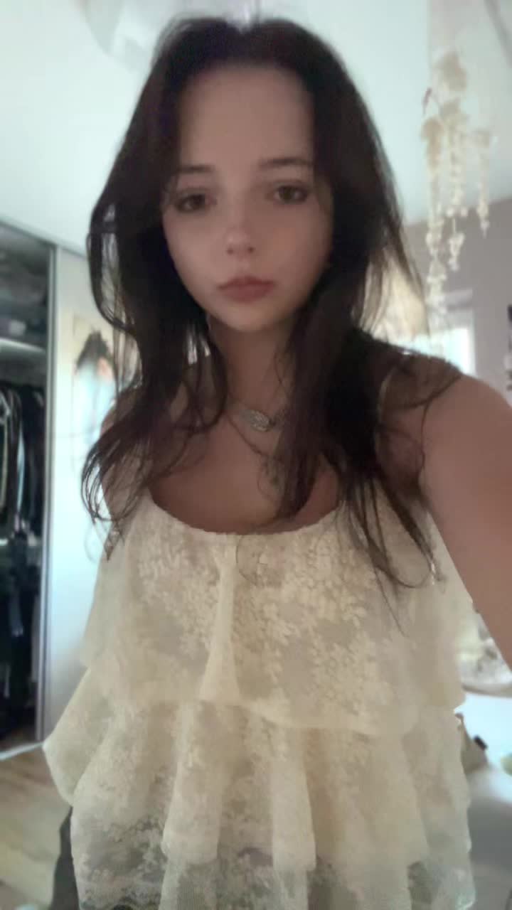 @🧁🪽