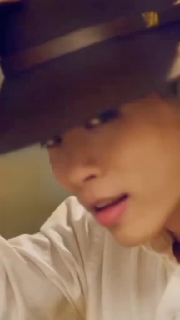 @5SHINee