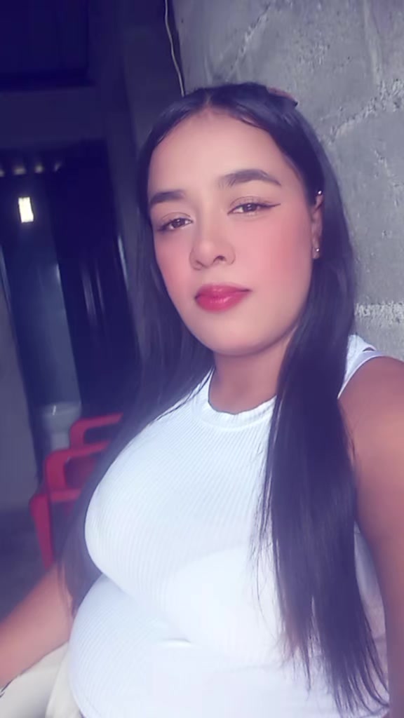 @Yeni🤯🩷