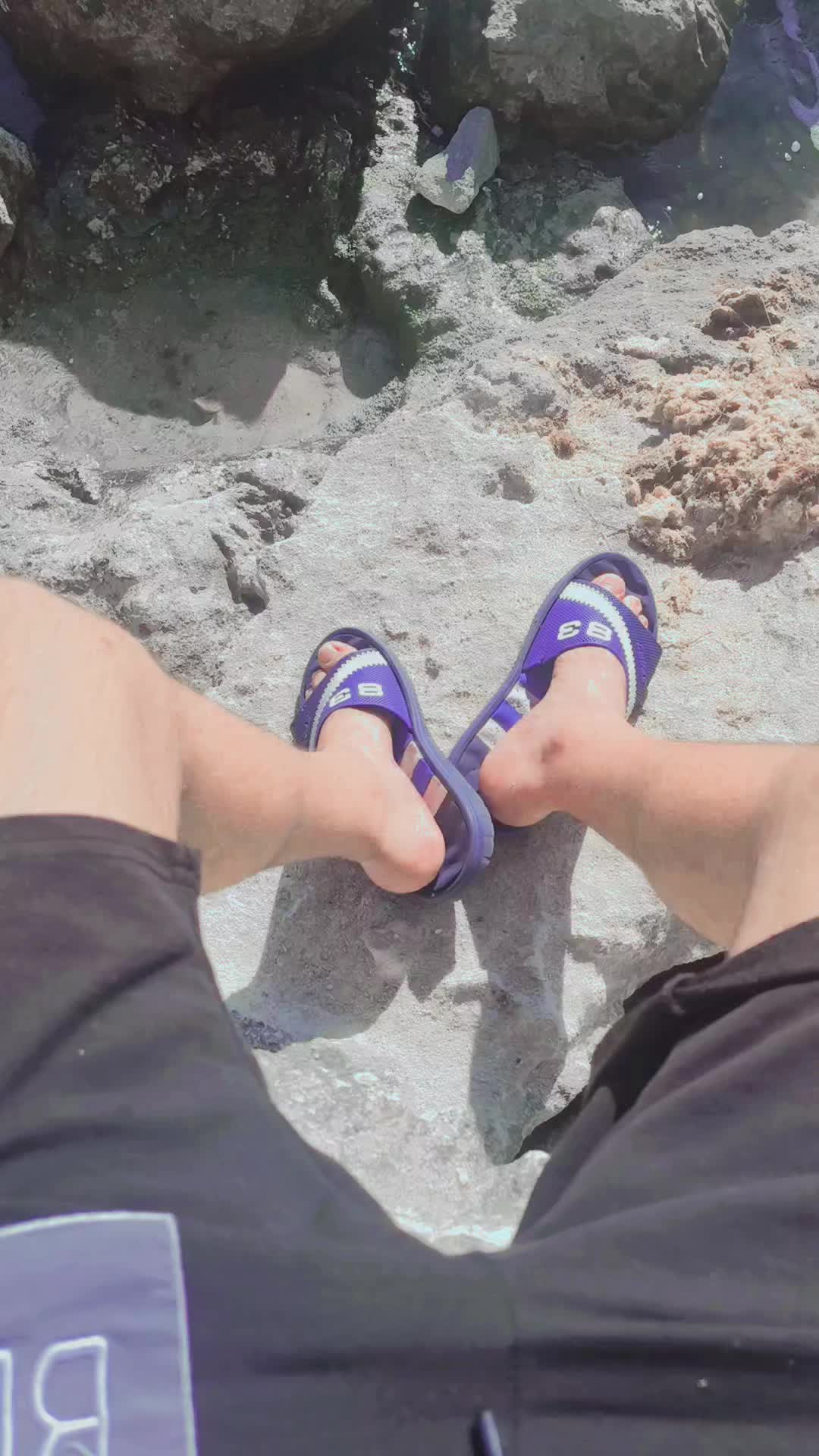 @Емo