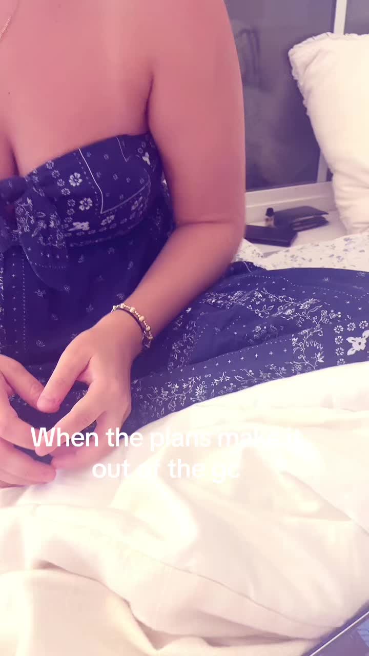 @bfhsjajs