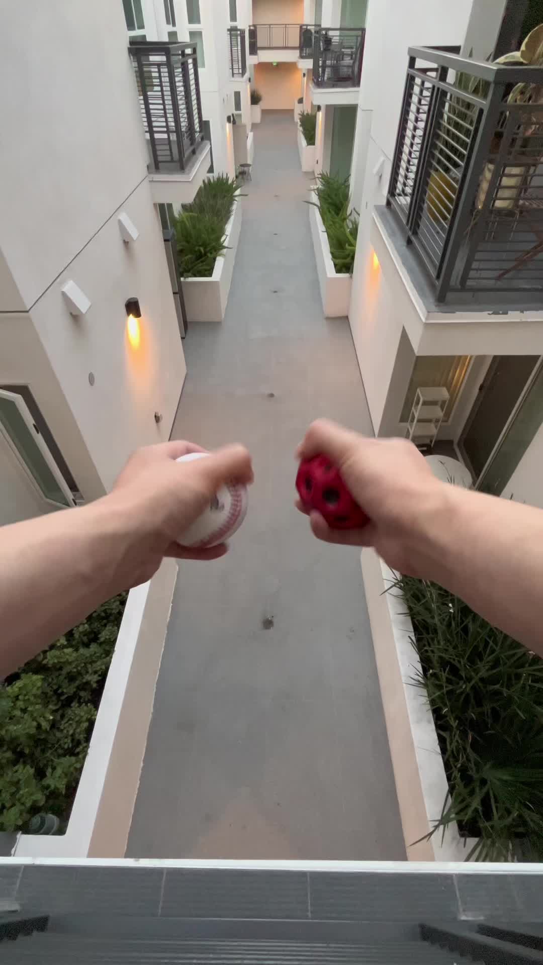 @exoball