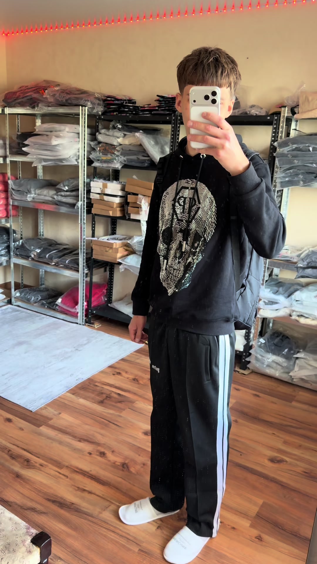 @LAZZER STORE