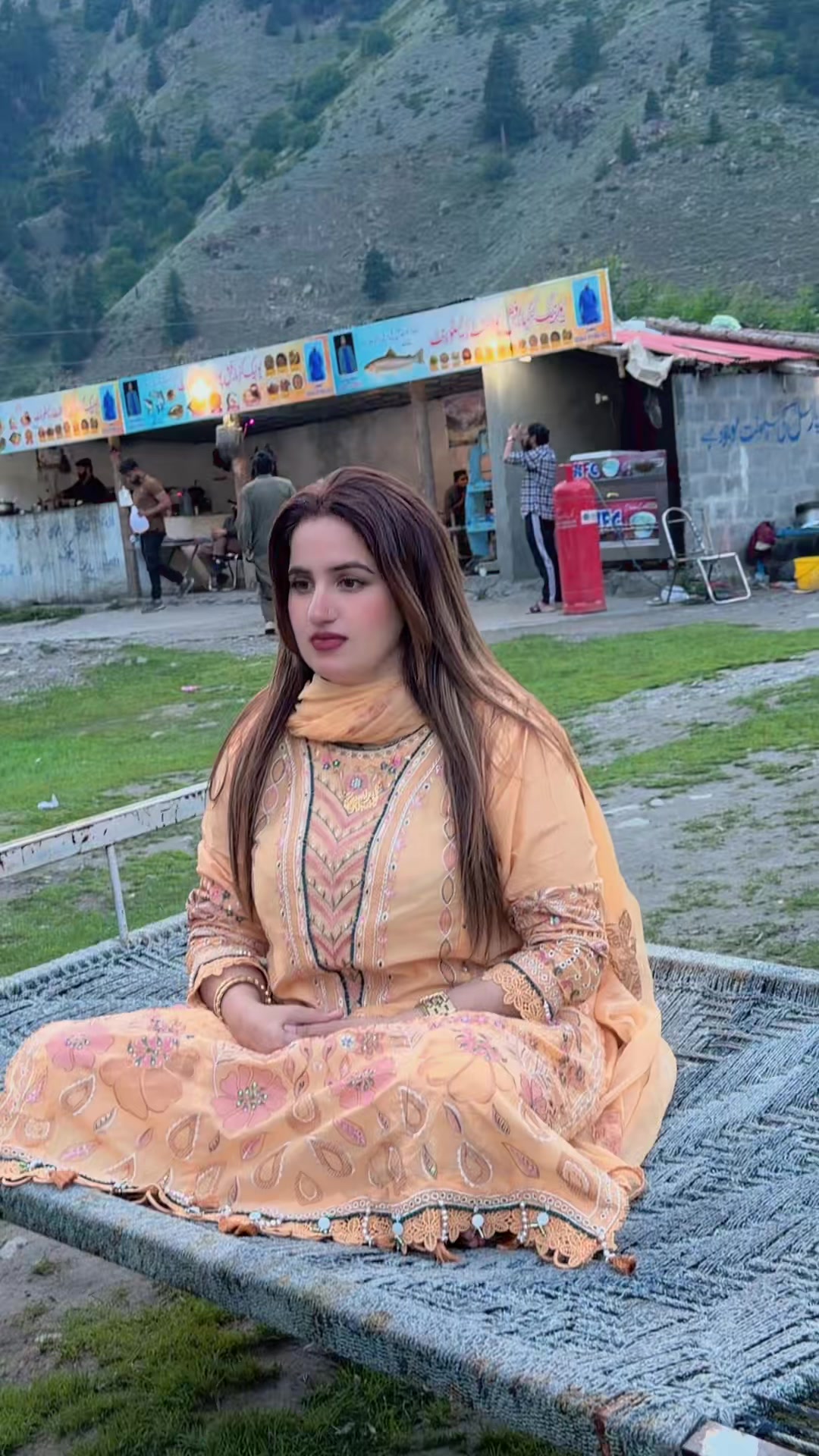 @Sumbal khan gee