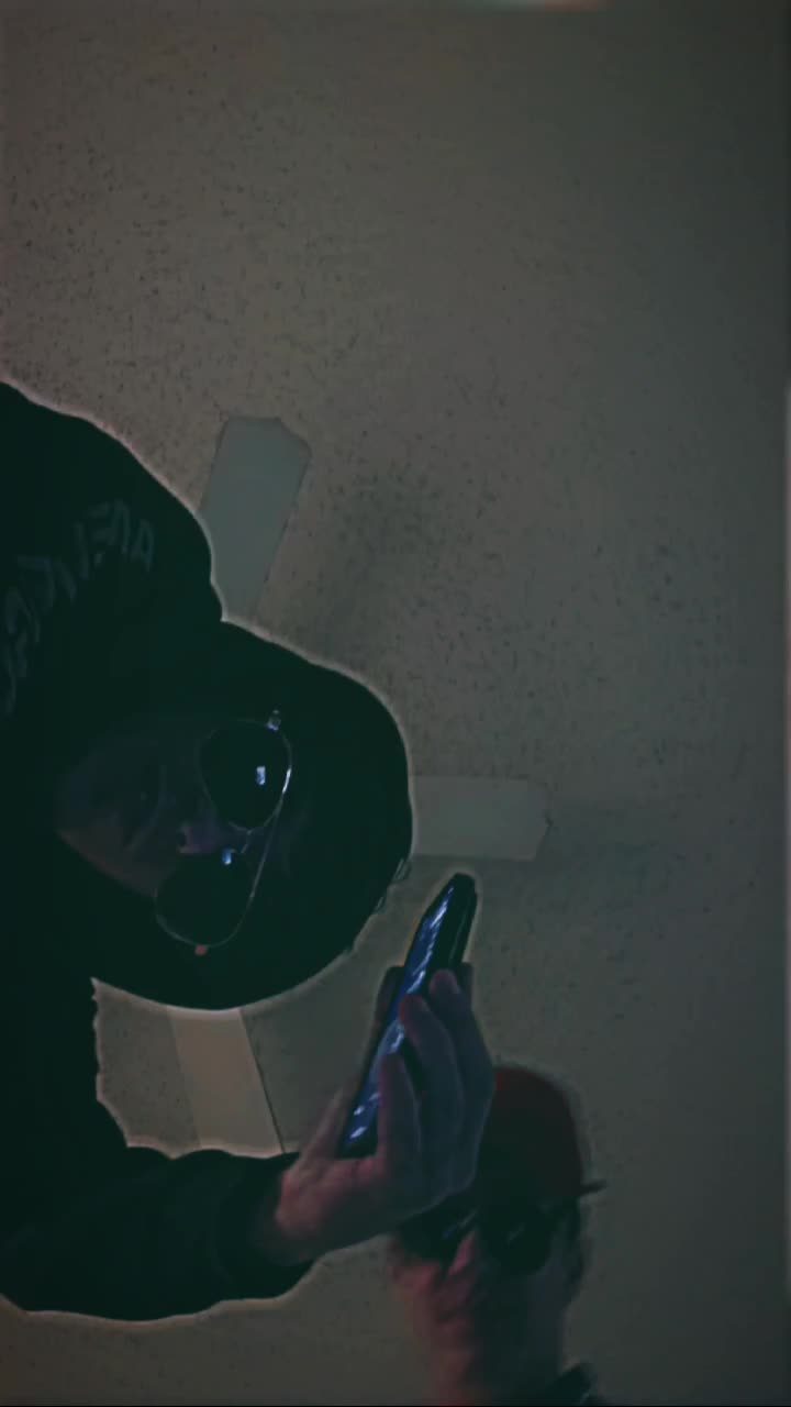 @SebreezyXD