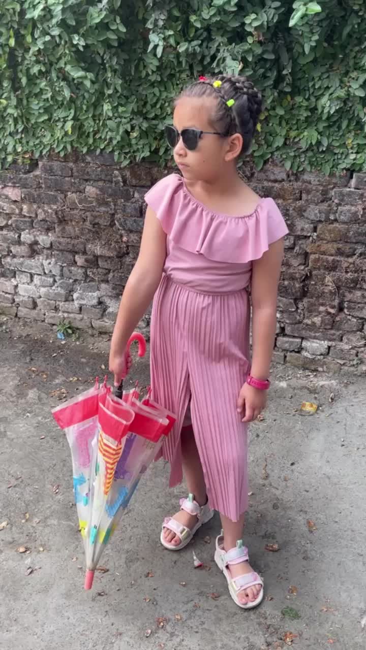 @Radha Giri