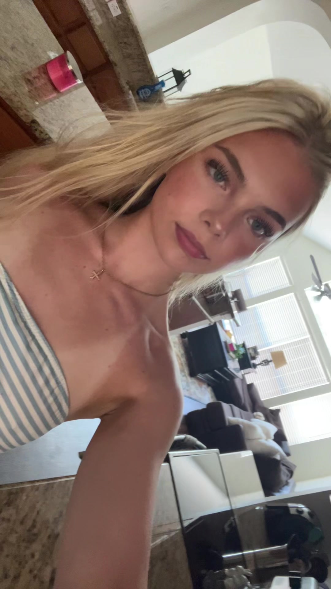 @ibelieveinunicorns0202