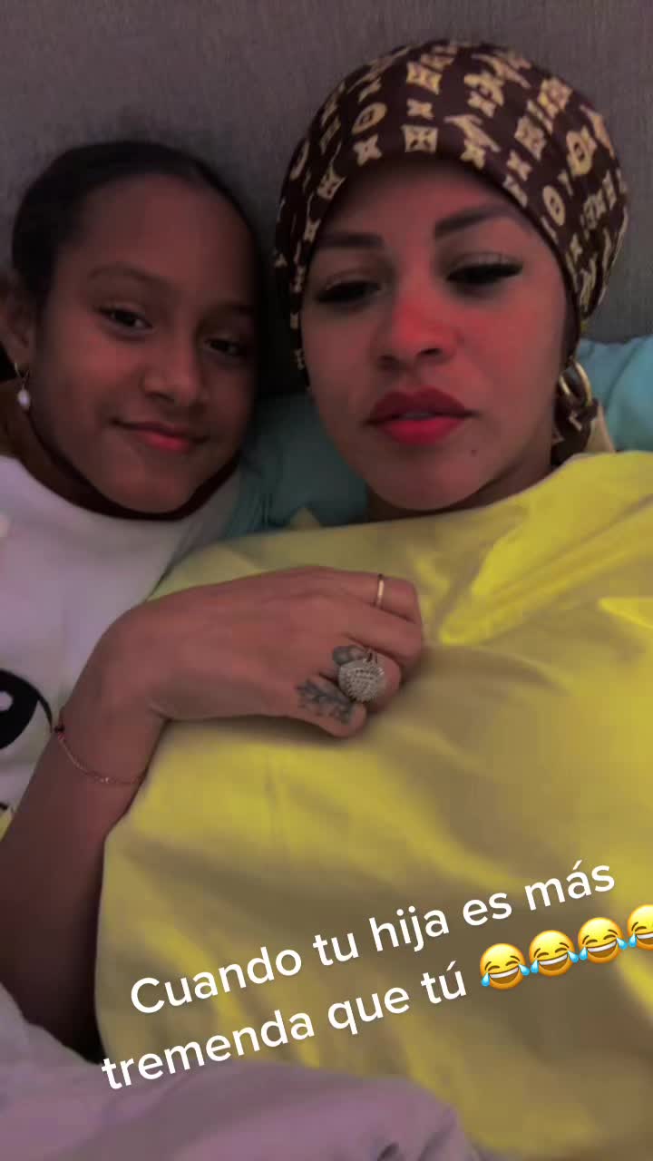 @María Lescay