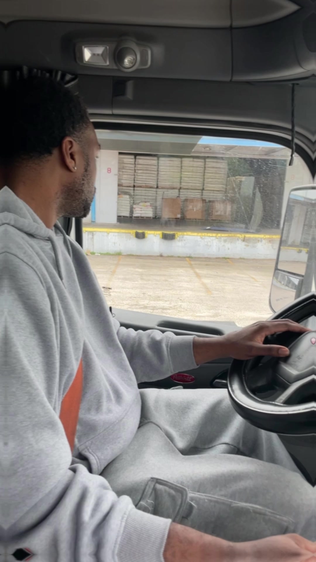 @Vestar Trucking