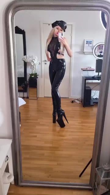 @Novaflash_