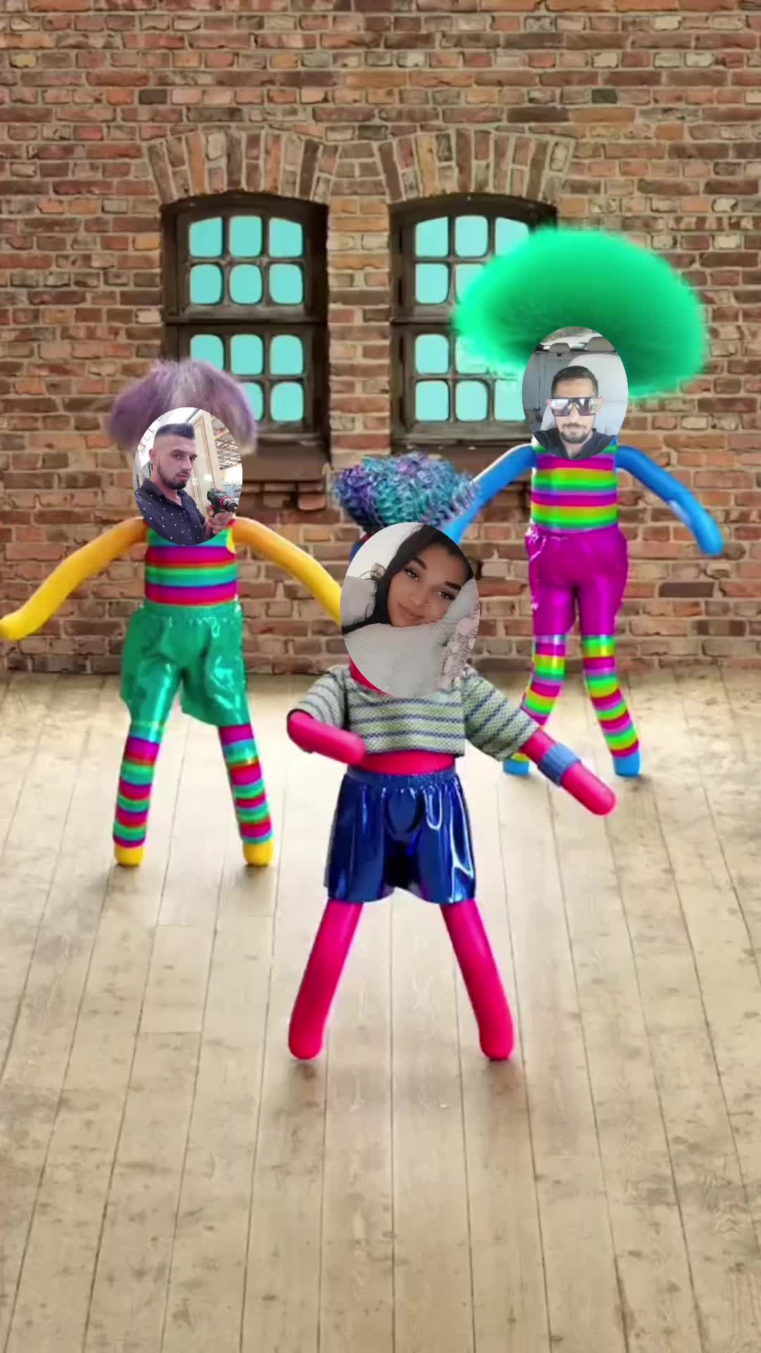 @Zs&auml;kll&icirc;nk&auml;&auml; zamira 🤭🥂♡