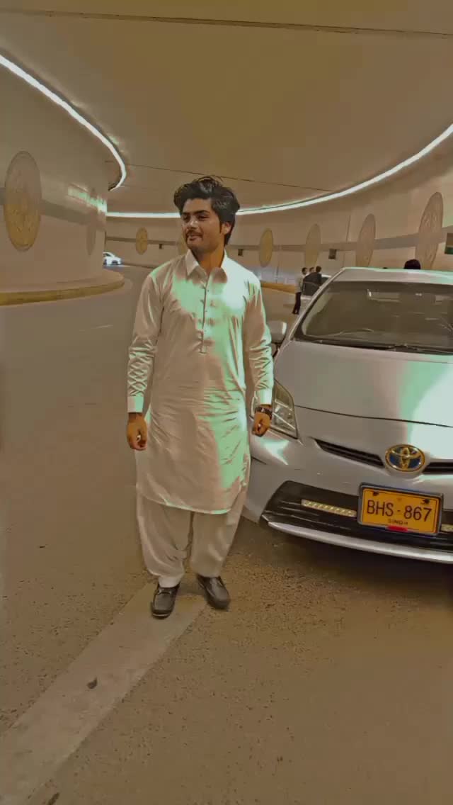@Tahir Raz 👻