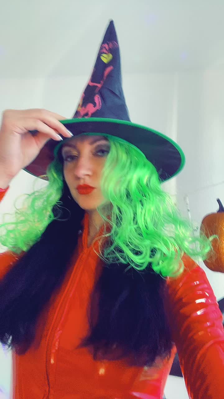 @MistressLady
