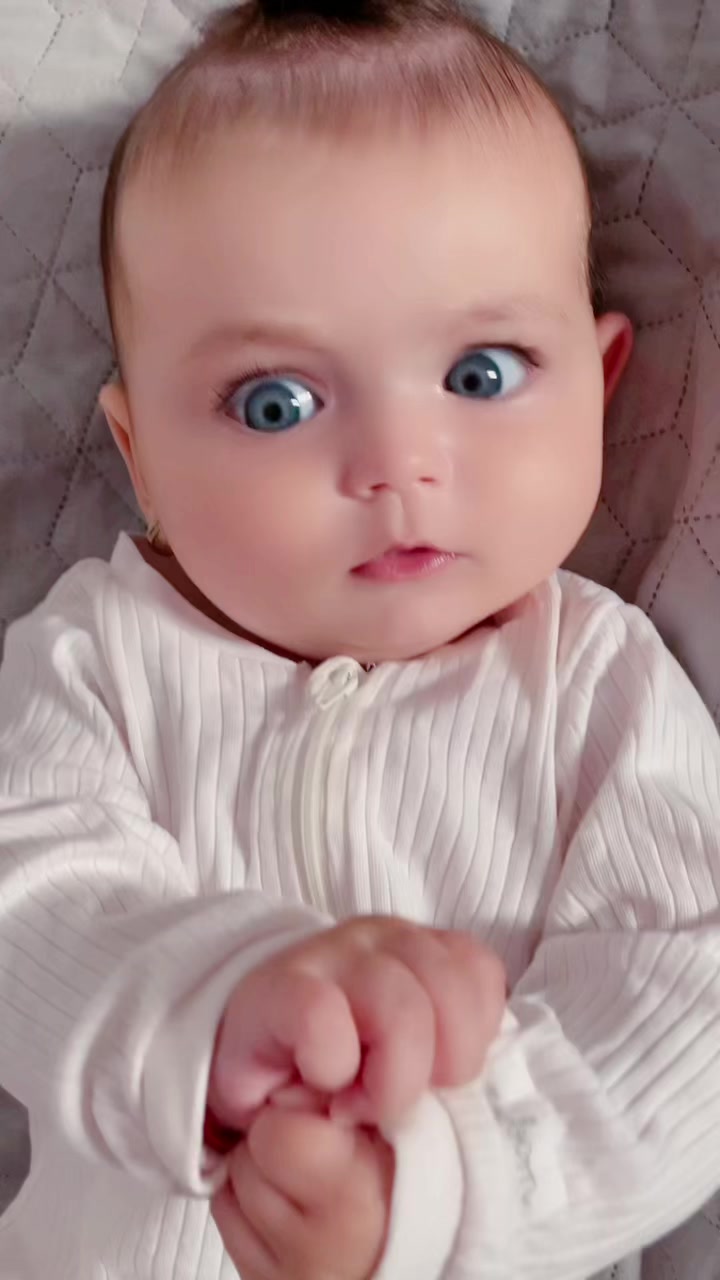 @𝓔𝓿𝓮𝓵𝓲𝓷