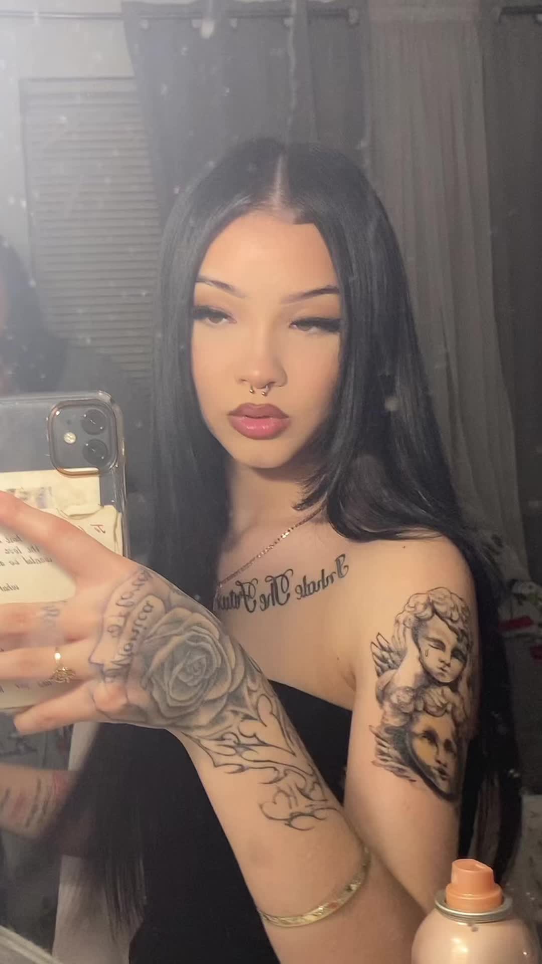 @Lili.