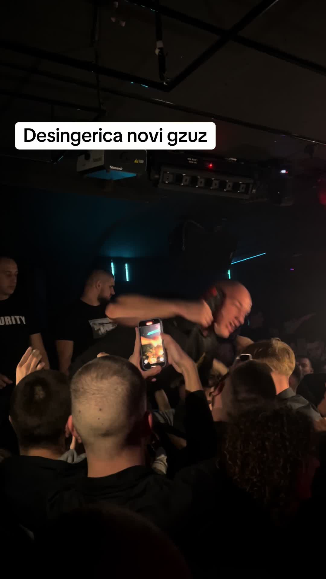 @Ruža