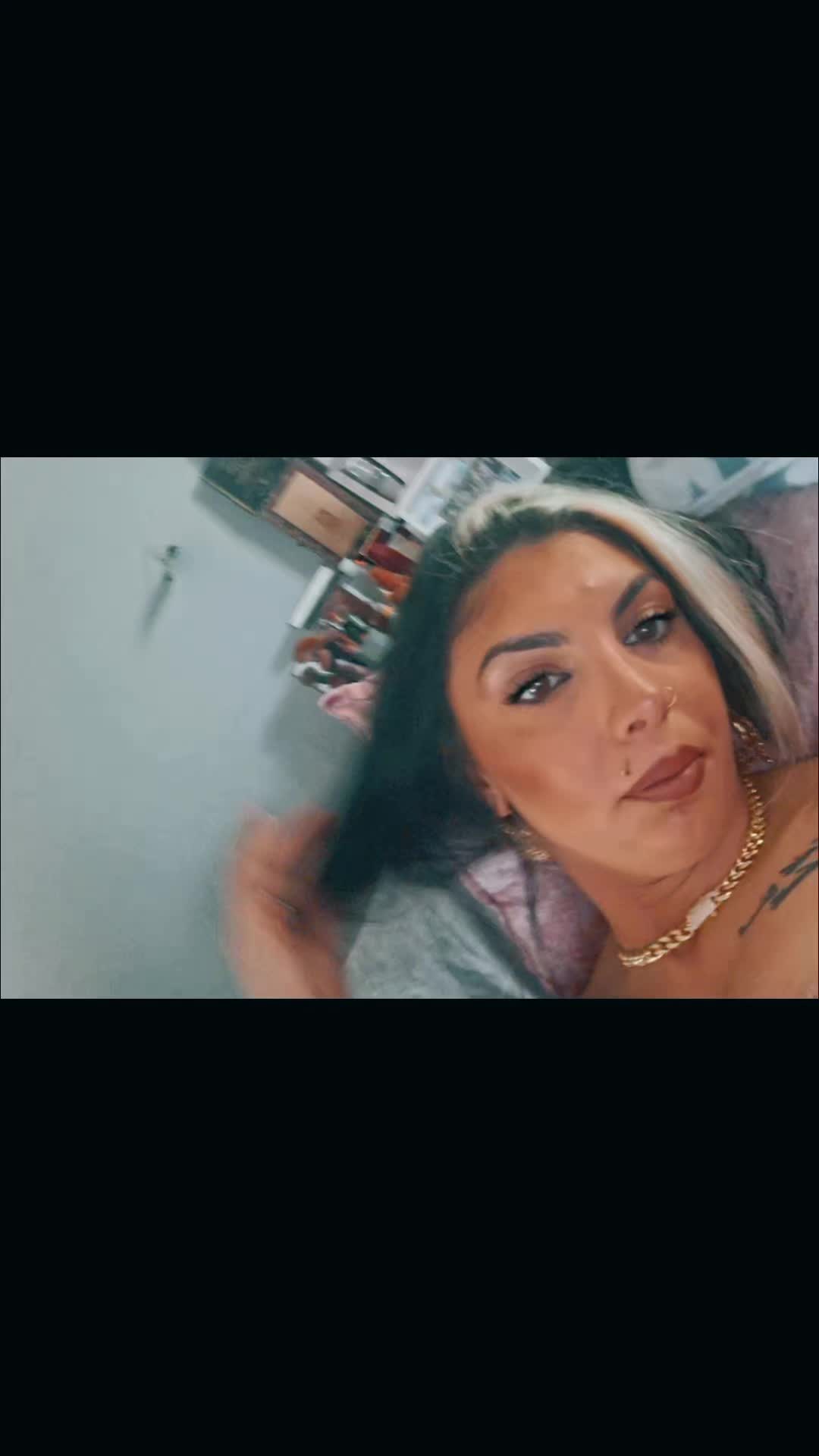 @Lya navarlaz