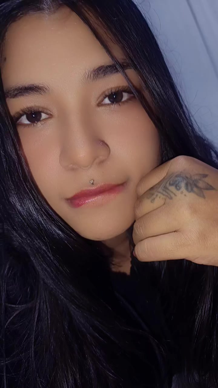@Ale🧚🏼♀️💜Ojitos lindos💜