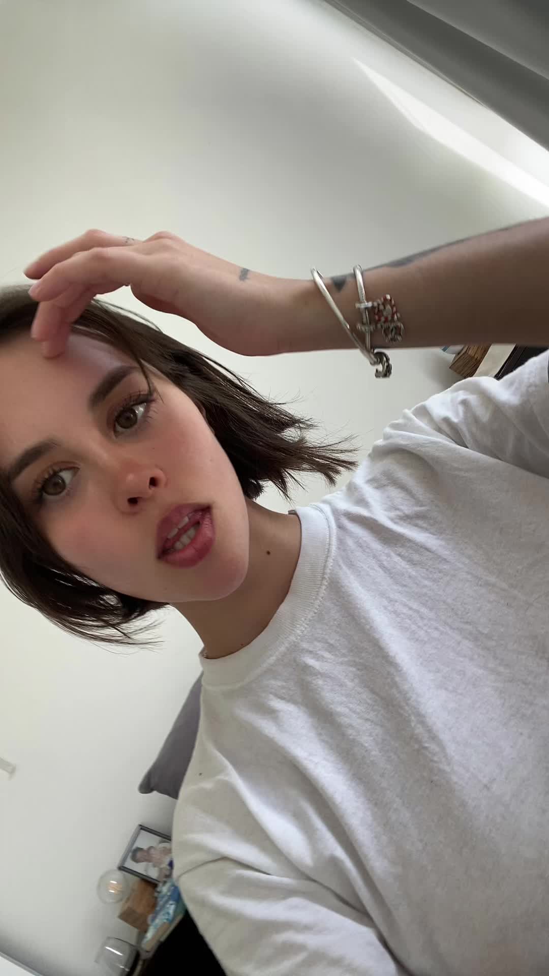 @literallysofia
